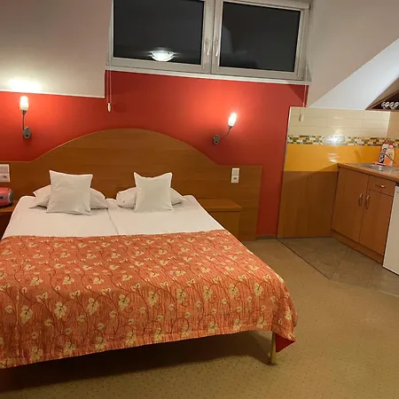 Stenia Center Bed & Breakfast Visla