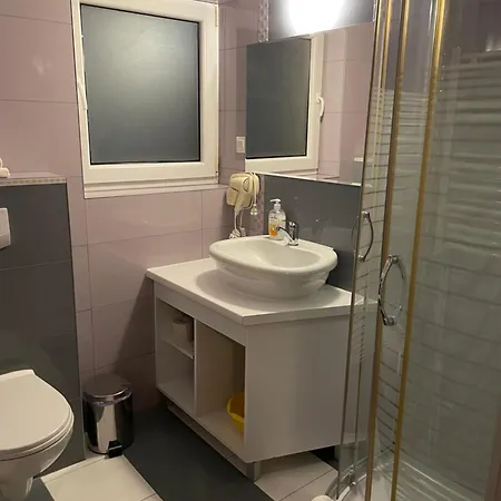 Stenia Center Frühstückspension 3*