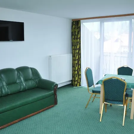 Frühstückspension Stenia Center 3*